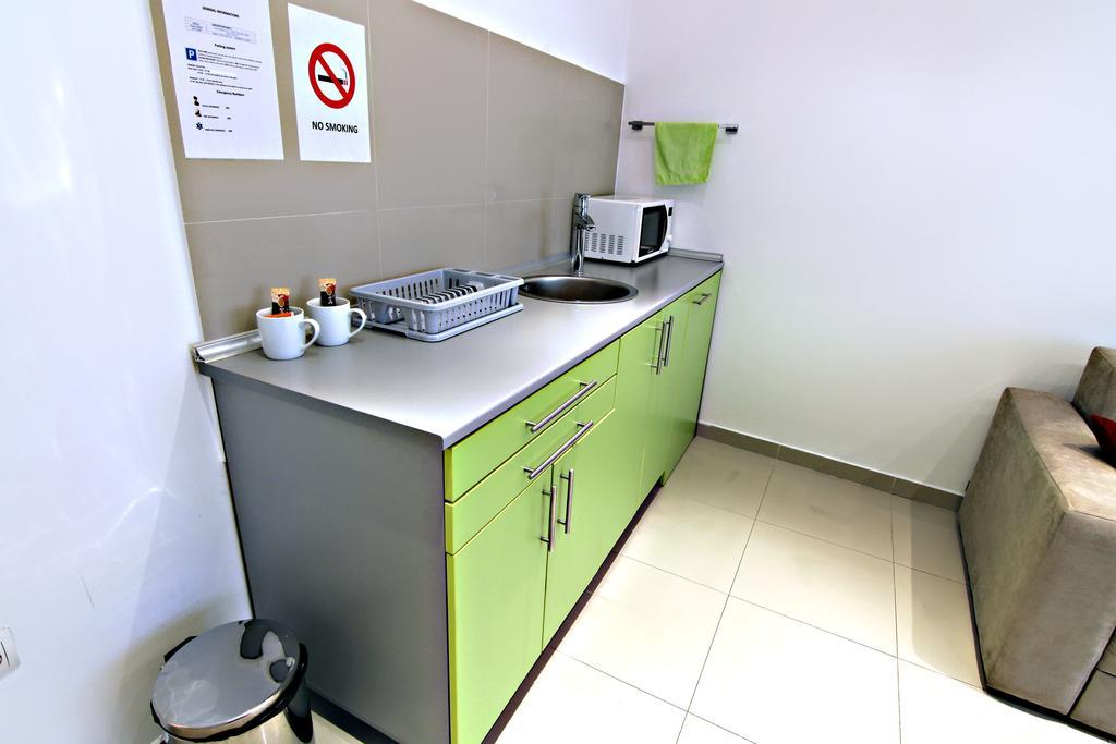 City Centre Apartment Нови Сад Екстериор снимка